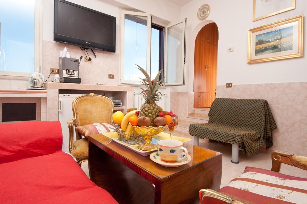 Terrazza San Pietro Apartment Рим Екстериор снимка